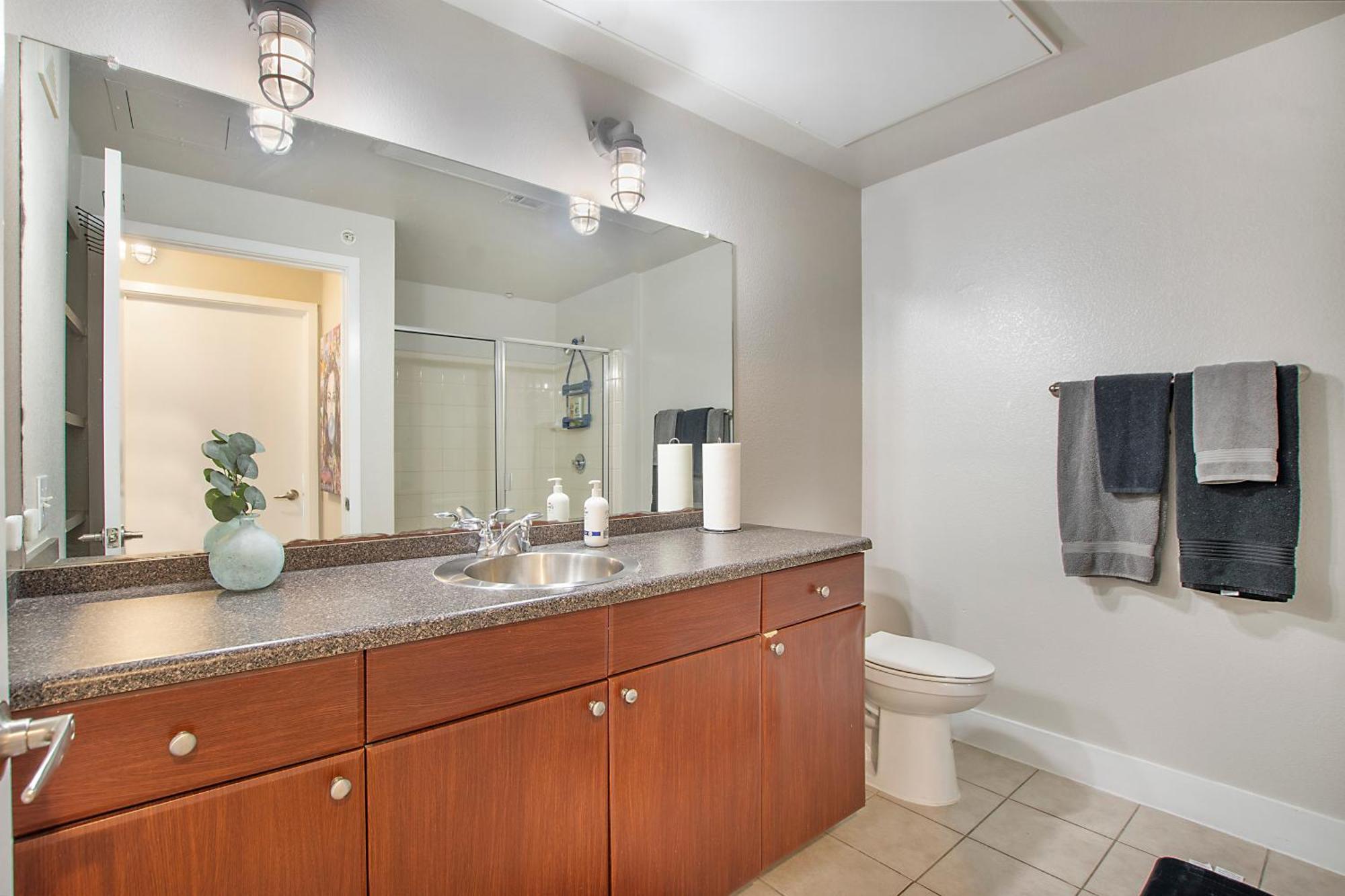 Cowboy Live, Laugh, & Loft Fort Worth 2 Bedroom Loft Downtown Esterno foto