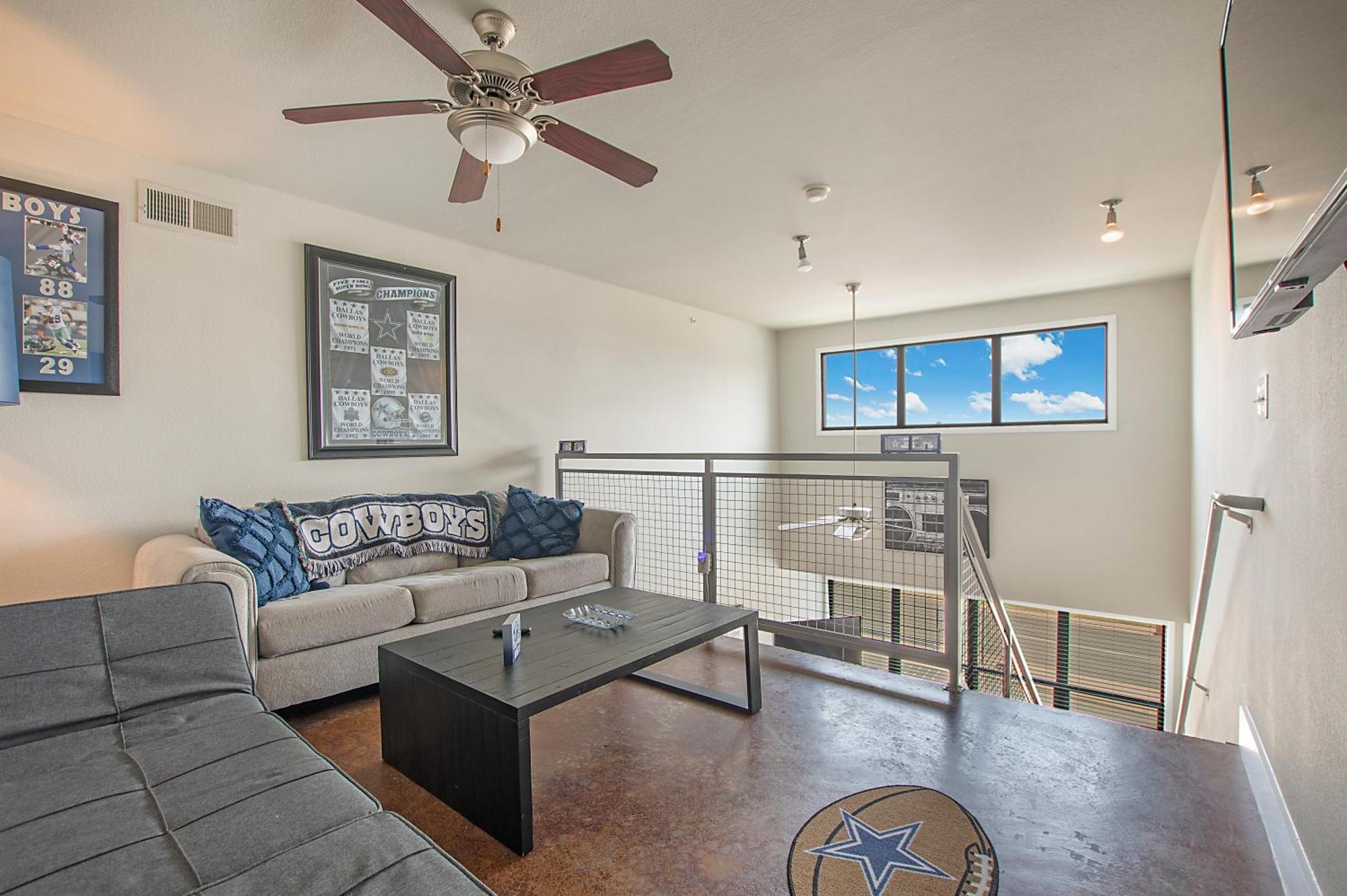 Cowboy Live, Laugh, & Loft Fort Worth 2 Bedroom Loft Downtown Esterno foto