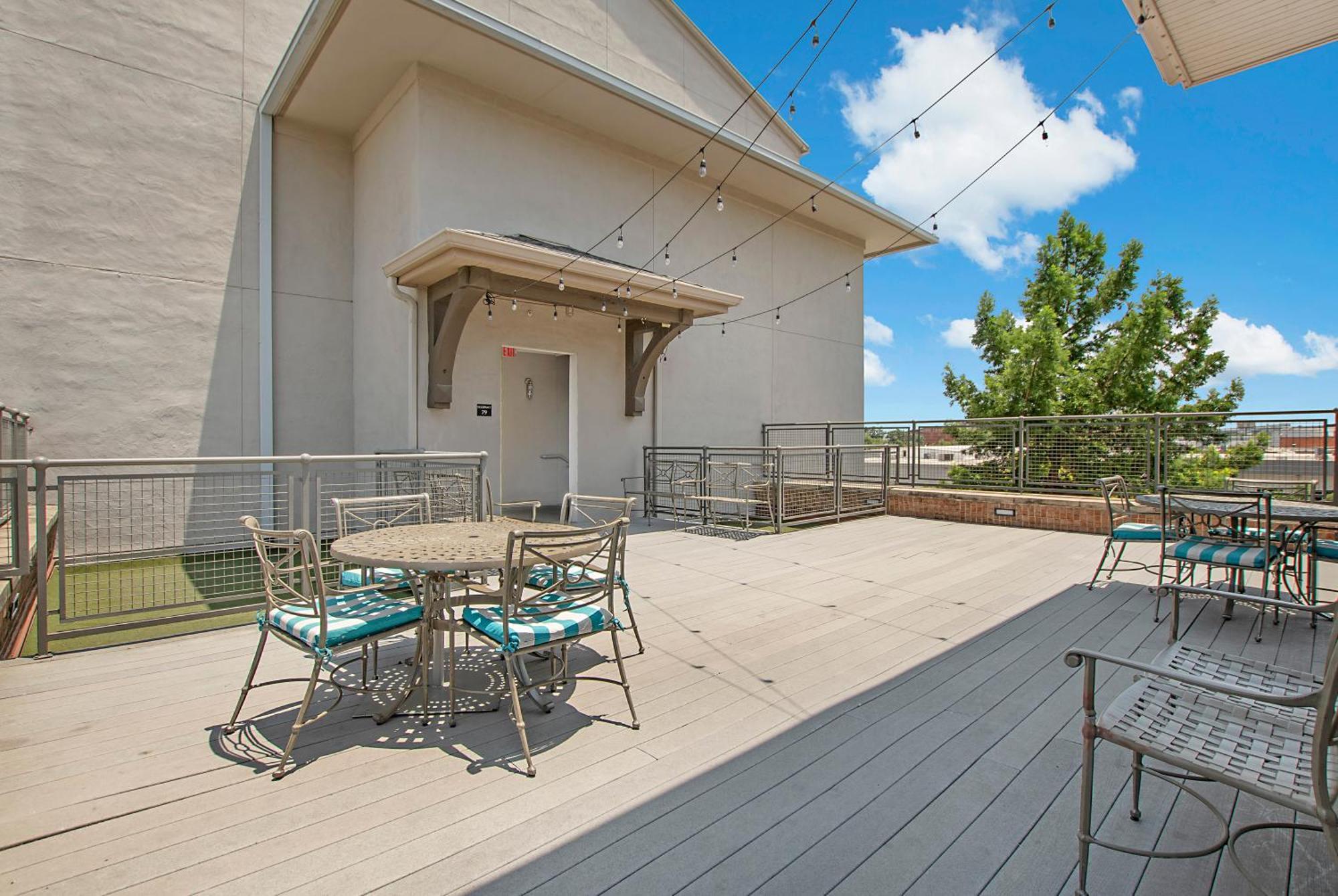 Cowboy Live, Laugh, & Loft Fort Worth 2 Bedroom Loft Downtown Esterno foto
